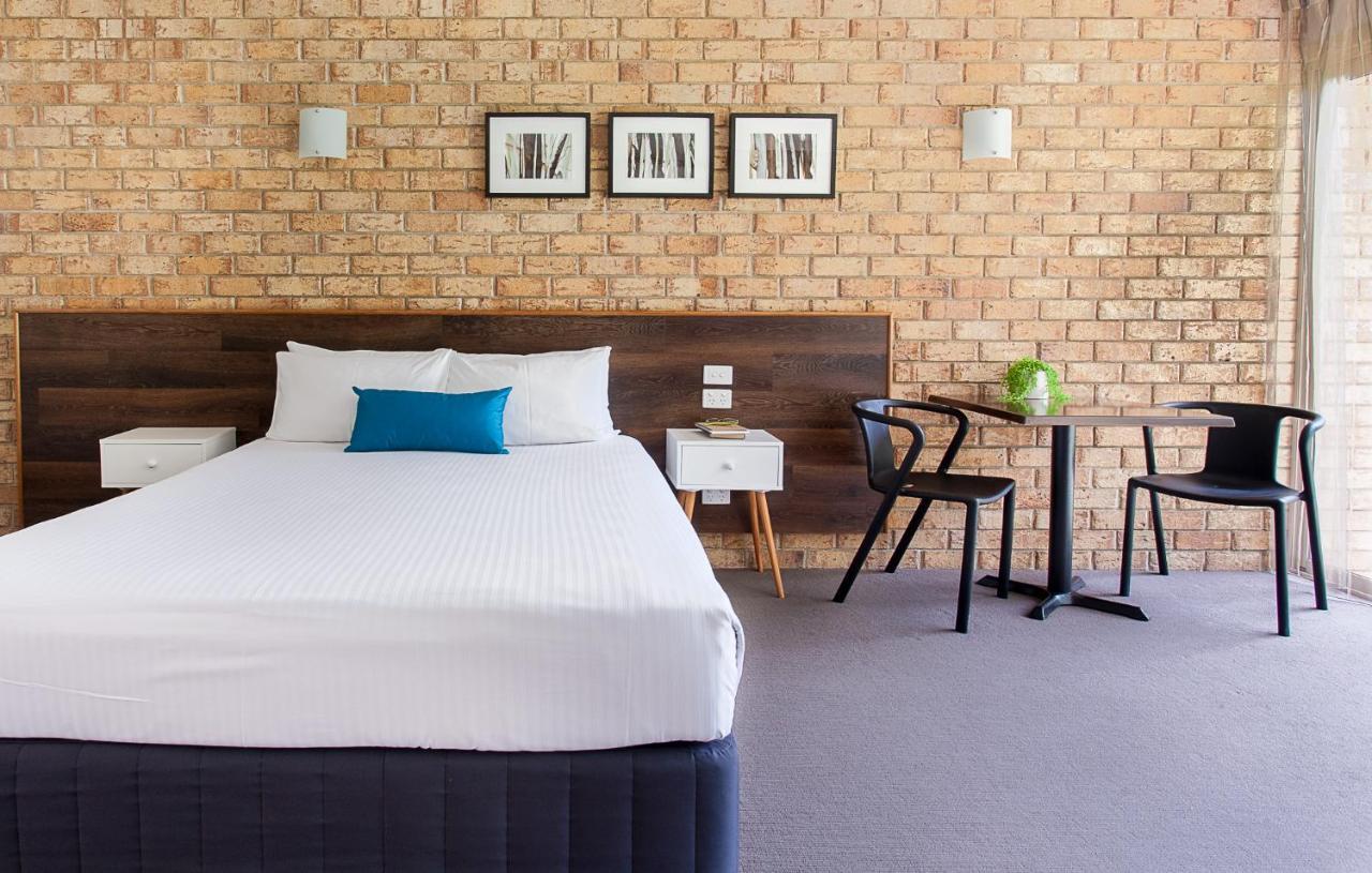 Sunshine Coast Motor Lodge Woombye Екстер'єр фото