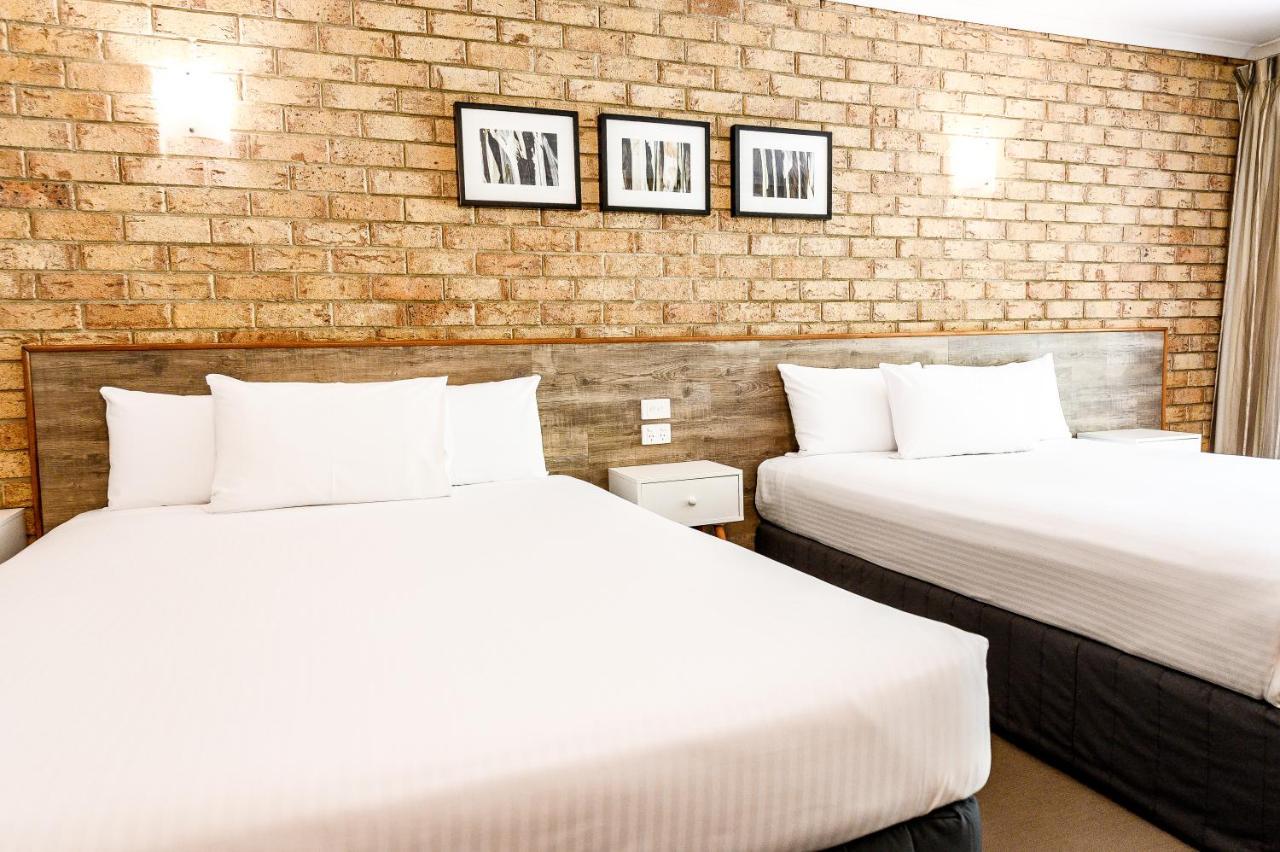 Sunshine Coast Motor Lodge Woombye Екстер'єр фото